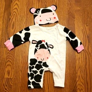 Cow outfit with matching hat